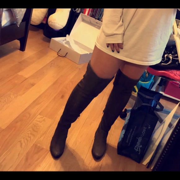 Aldo over the knee boots - Picture 8 of 8